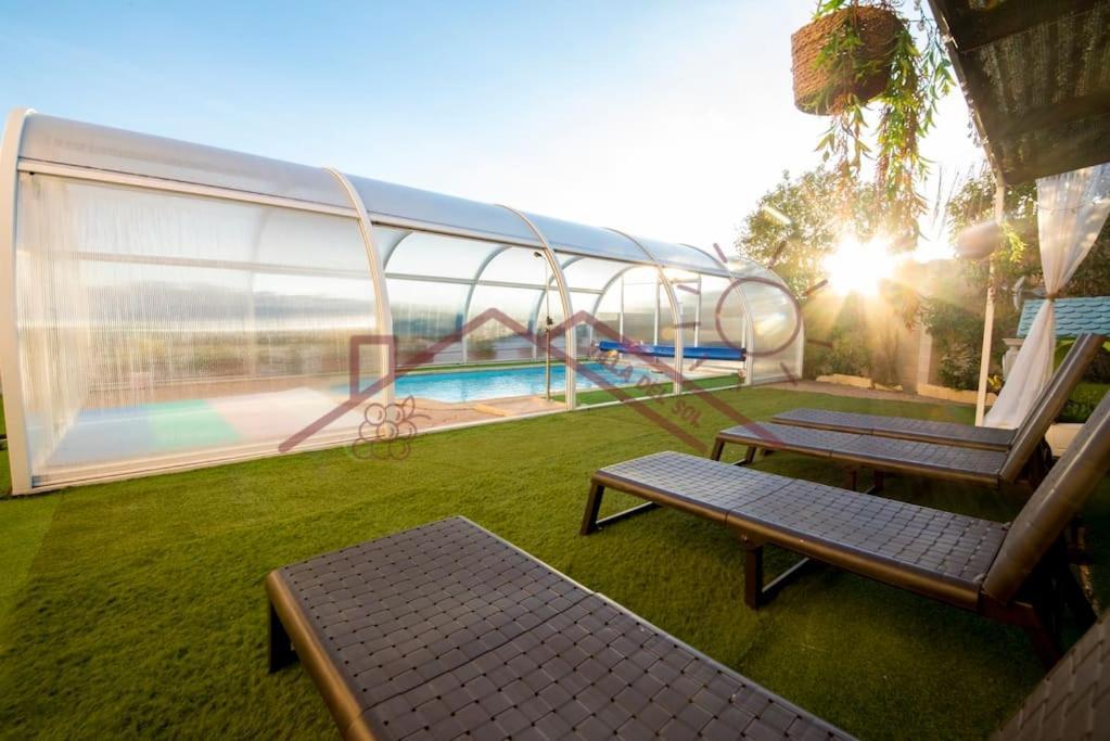 Villa Del Sol - Piscina Climatizada Mentrida 外观 照片